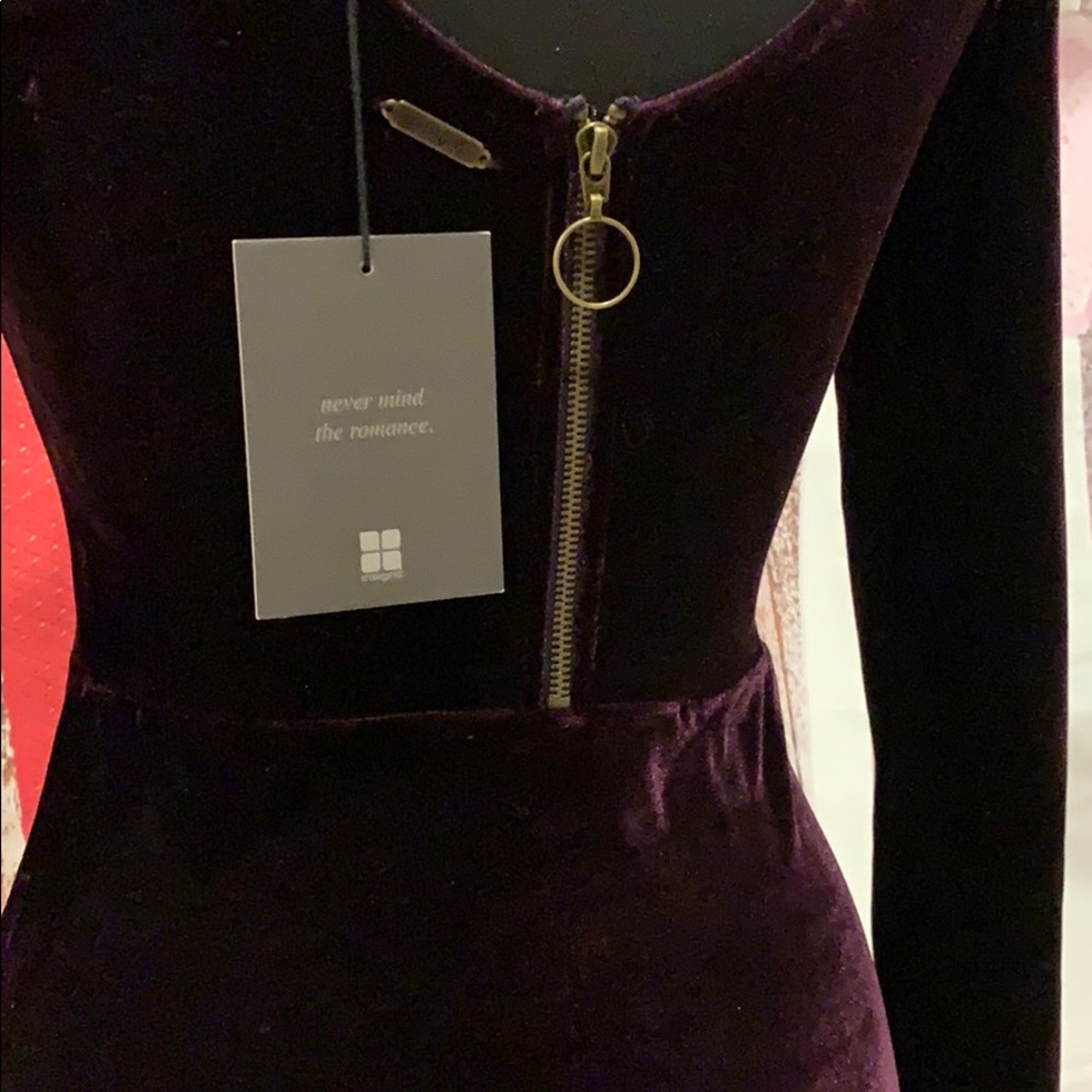 🌸NWT INSIGHT DEEP PURPLE VELVET DRESS - Picture 6 of 8